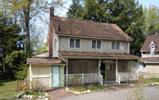 BVA cottage rental red head